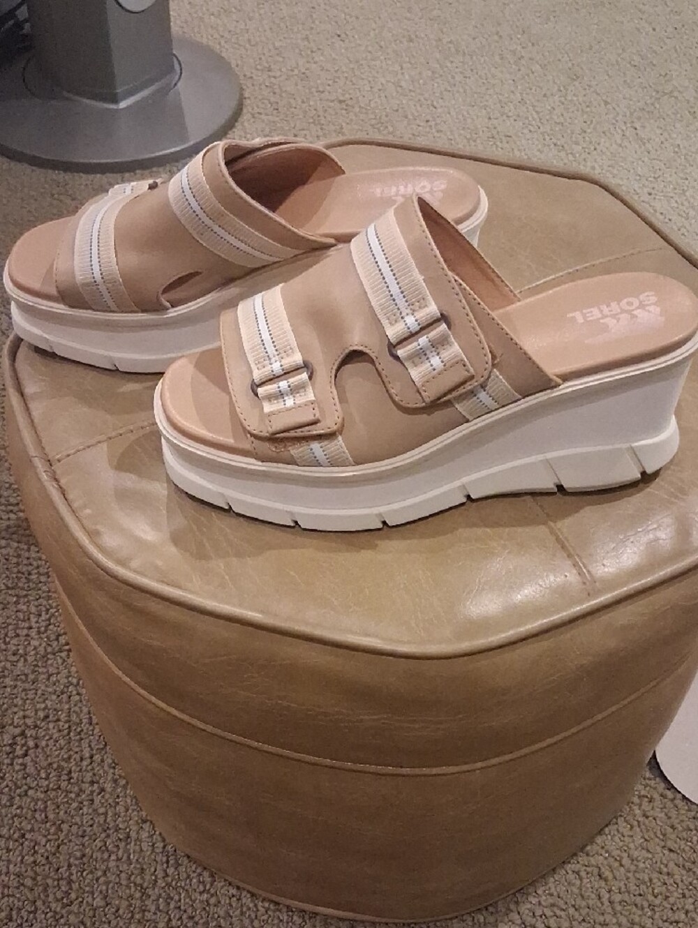 SOREL Neutral Beige Platform Slide Sandals - Women - Picture 2 of 11